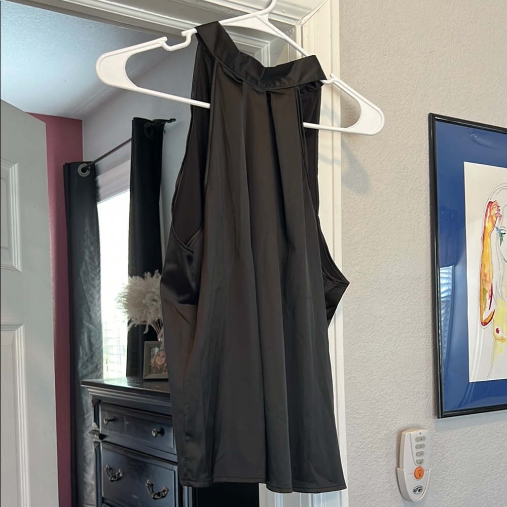 Black Sleeveless Top